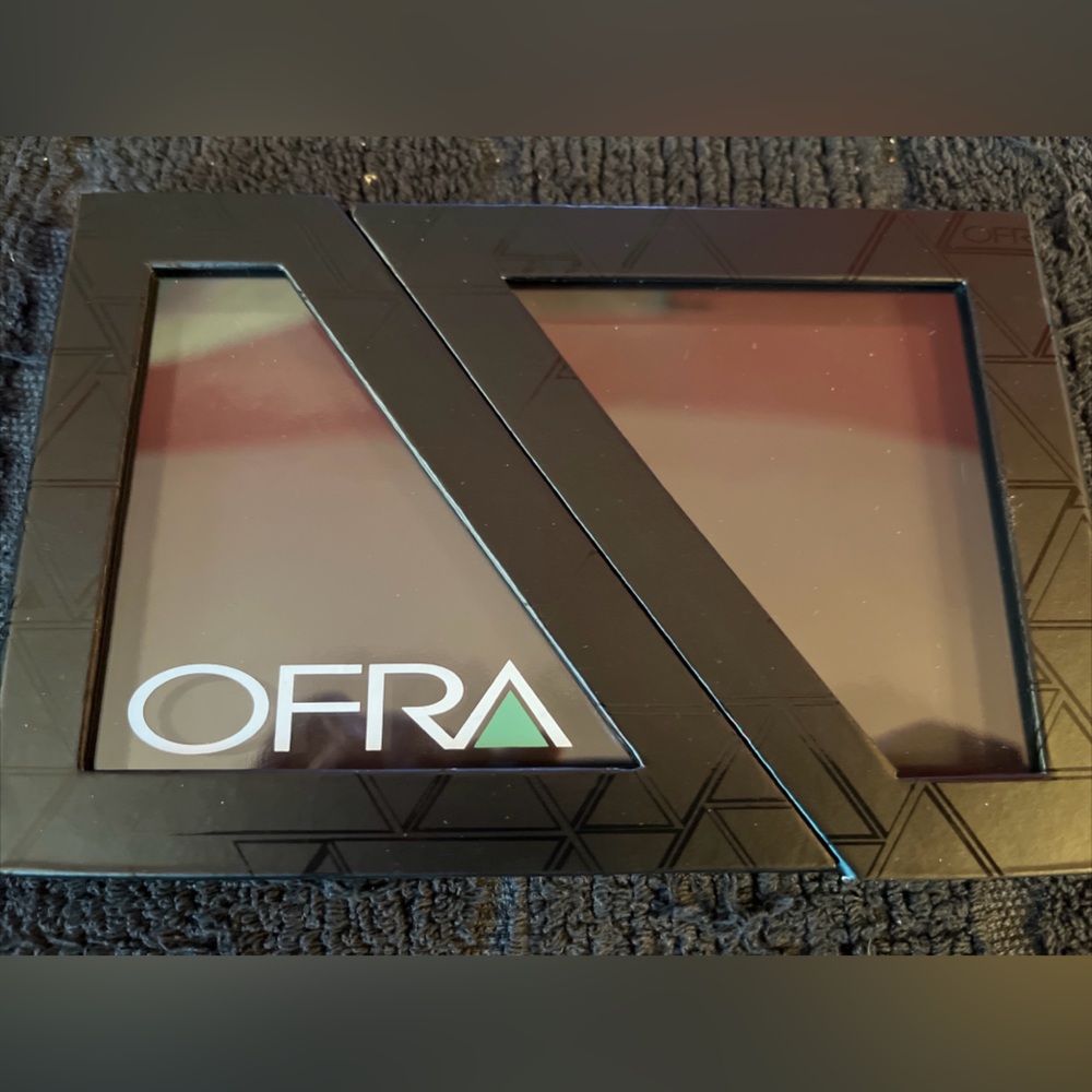 Ofra Cosmetics Pop Up Palette Mini